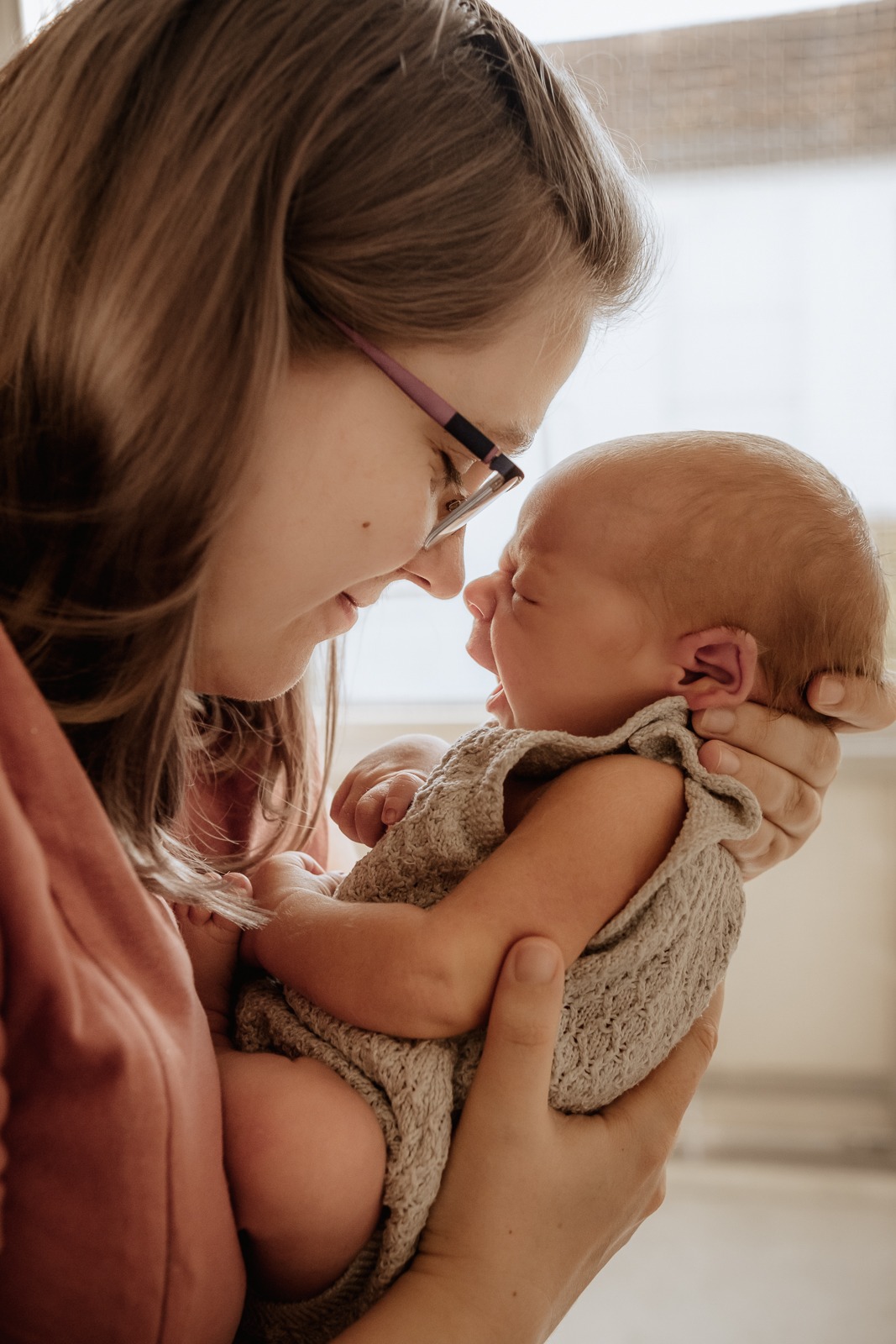 Warmer Mutter-Kind-Moment beim Shooting in Hoyerswerda
