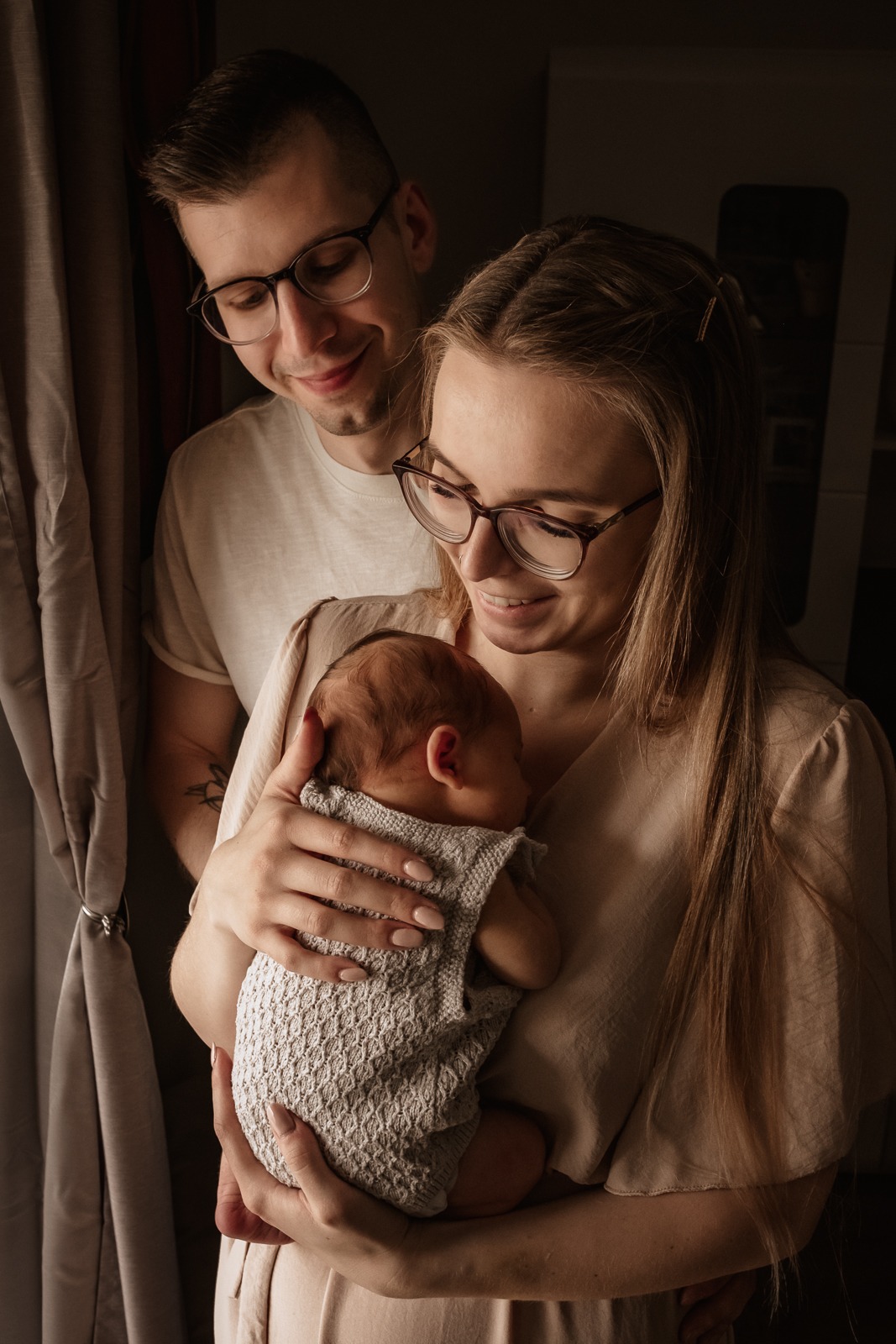 Geborgenheit im Familienarm – Neugeborenenshooting in Uhyst bei Boxberg/O.L.